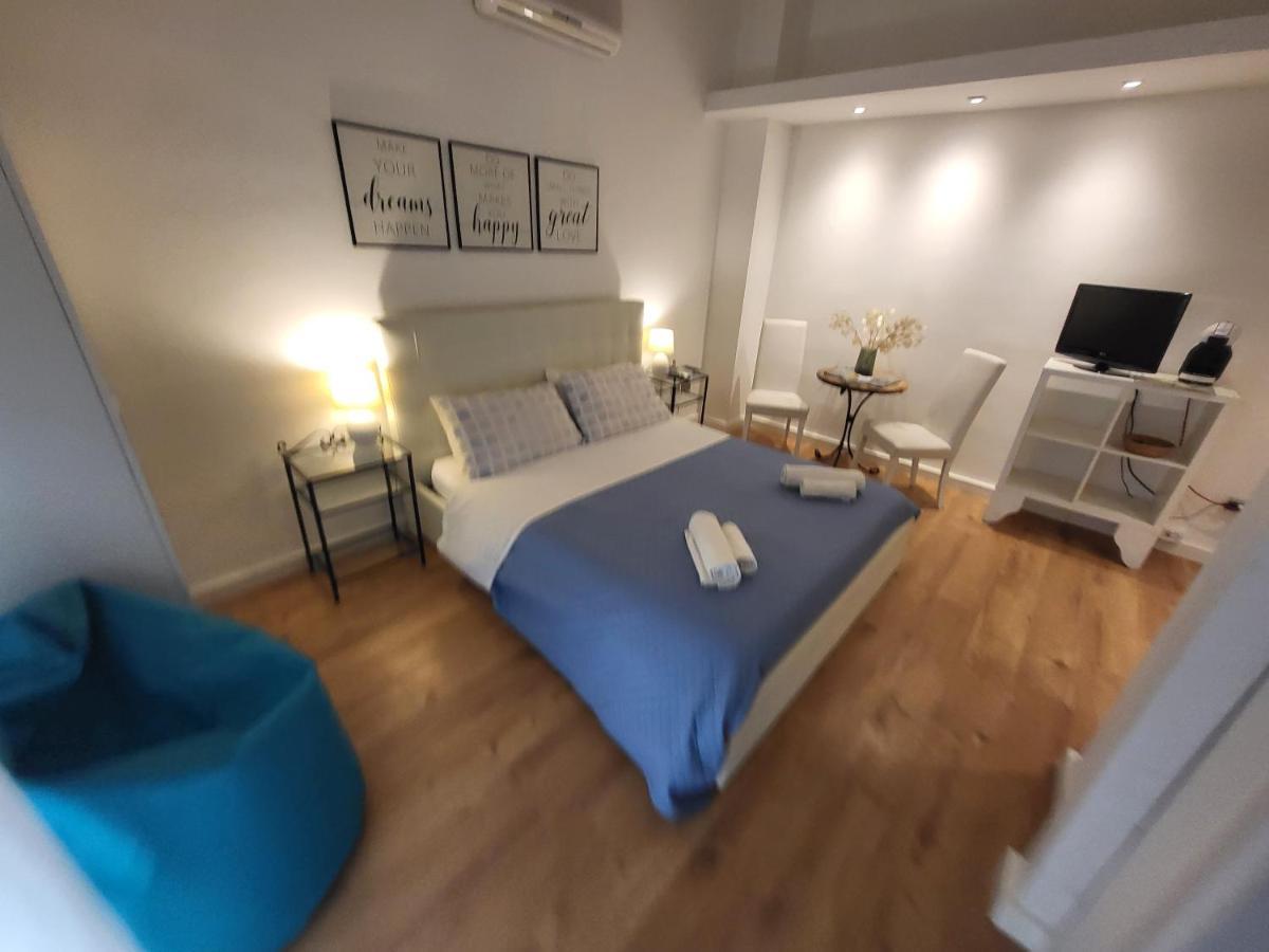 Bed and Breakfast Living Cagliari Marina Exterior foto