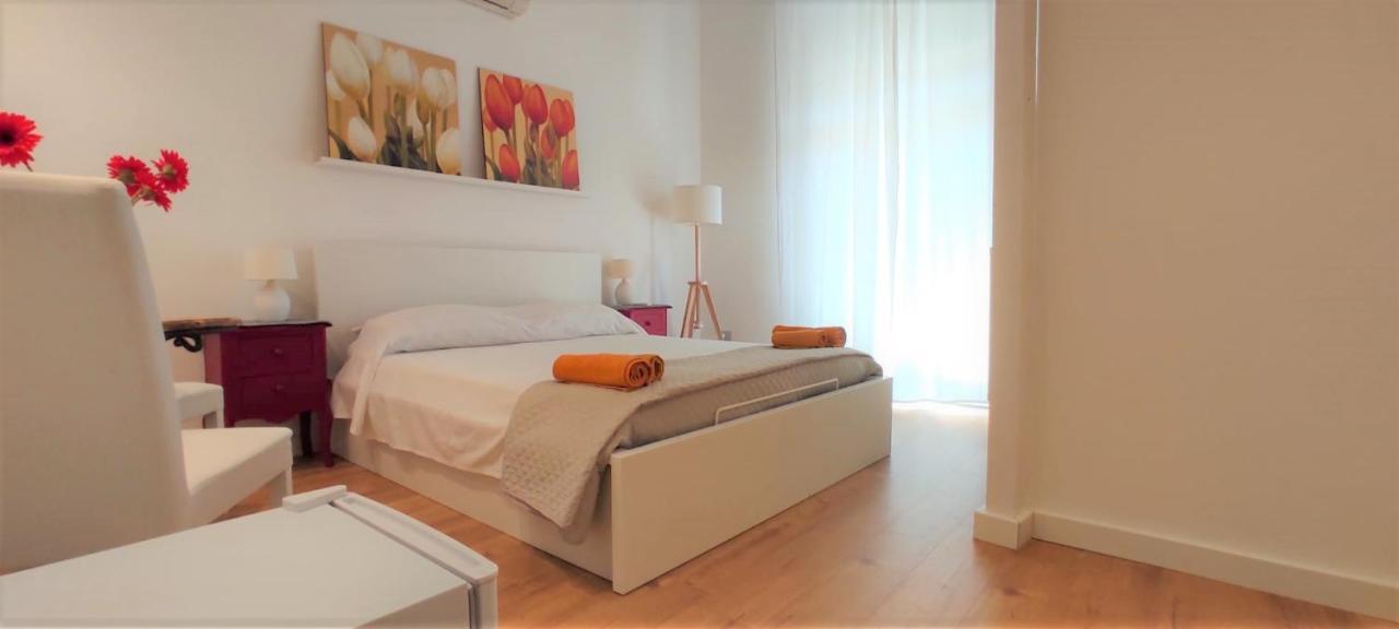 Bed and Breakfast Living Cagliari Marina Exterior foto
